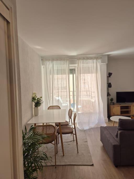 Appartement T2 - Hyeres Gare Exterior photo